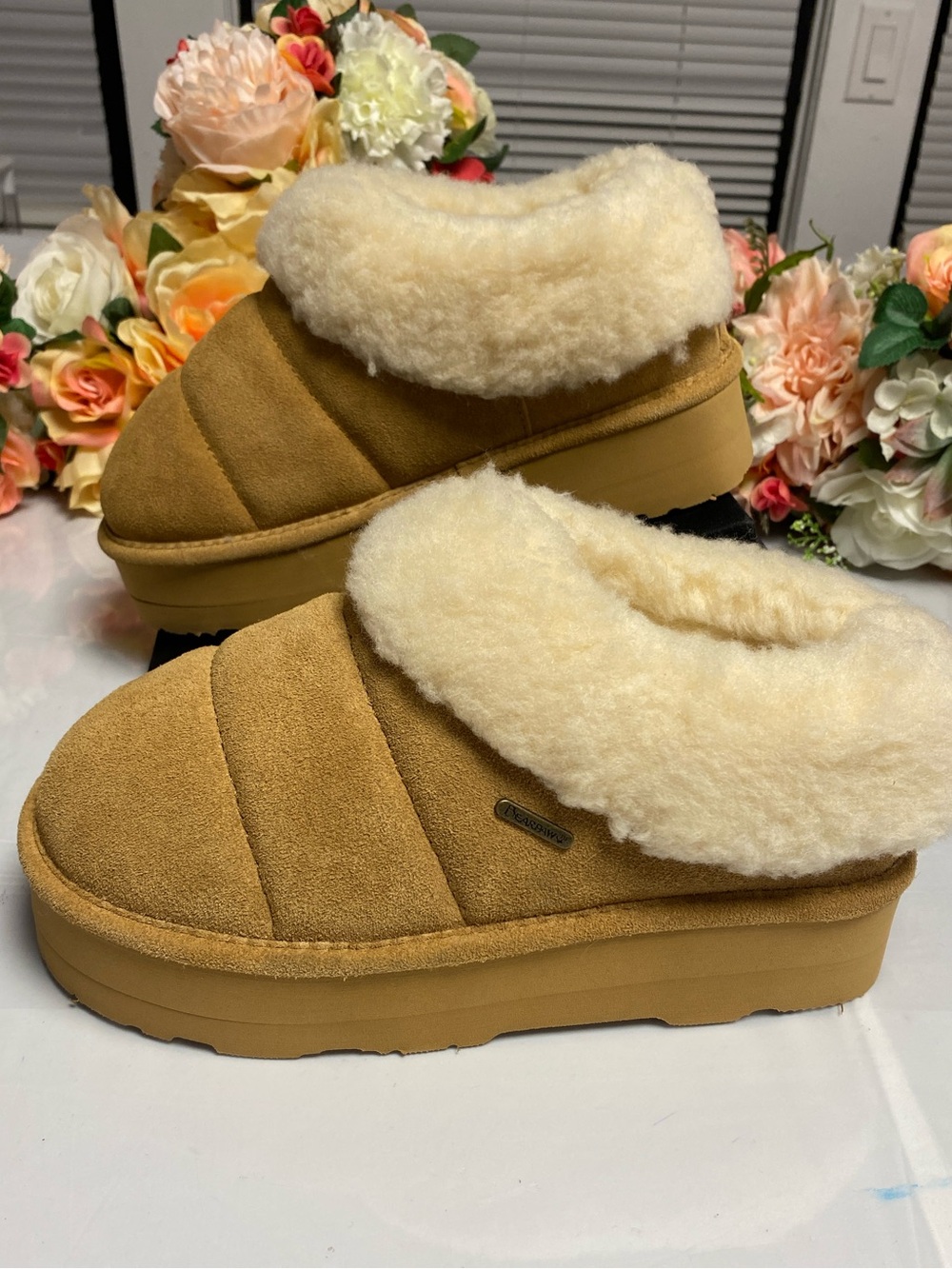 Bearpaw Ari Platform Faux Fur Slippers Chestnut Women’s Size 8